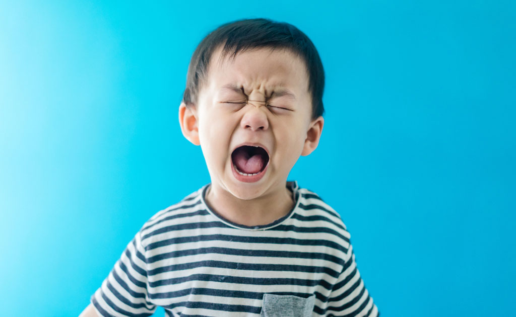 বাচ্চাদের হাইপারঅ্যাকটিভিটি বা ADHD এর লক্ষণ ও চিকিৎসা কী?