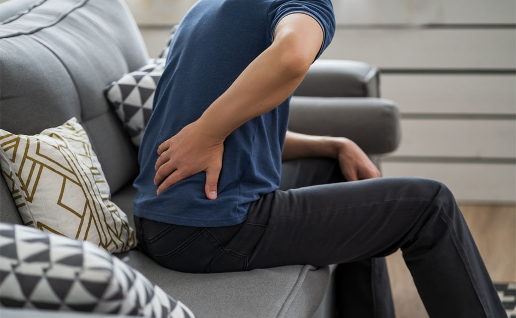 অ্যানকিলোজিং স্পন্ডিলাইটিস বা মেরুদণ্ডের দীর্ঘস্থায়ী ব্যথার সমস্যায় ভুগছেন?